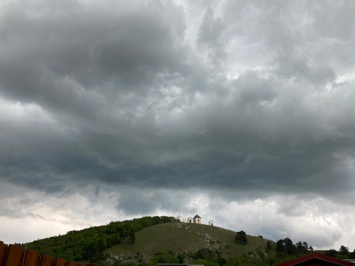 Guesthouse Mikulas Mikulov - Free Parking In The City Center Bagian luar foto