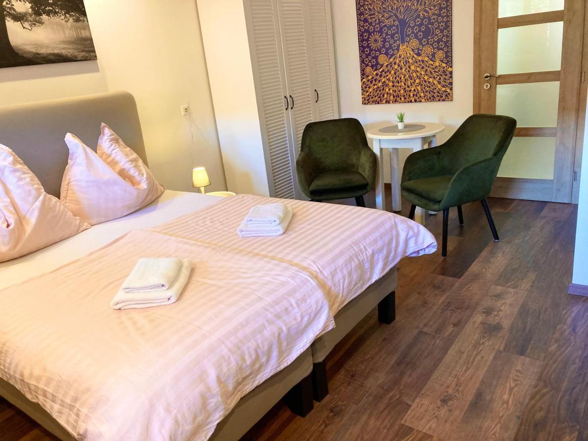 Guesthouse Mikulas Mikulov - Free Parking In The City Center Bagian luar foto