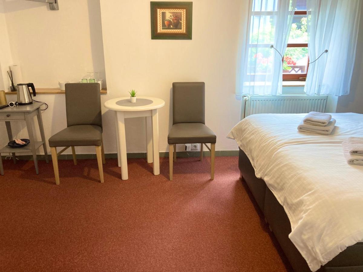 Guesthouse Mikulas Mikulov - Free Parking In The City Center Bagian luar foto