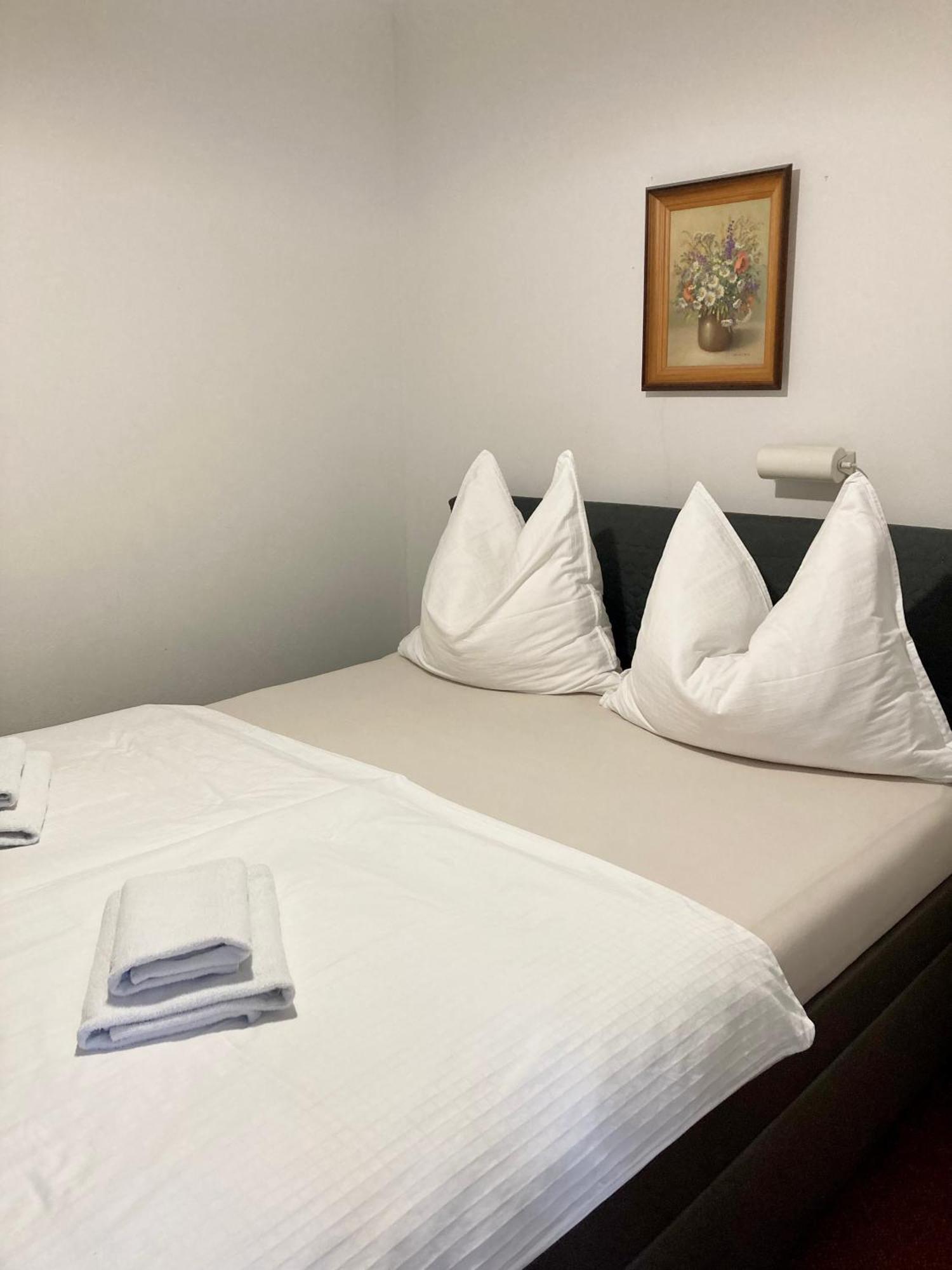 Guesthouse Mikulas Mikulov - Free Parking In The City Center Bagian luar foto