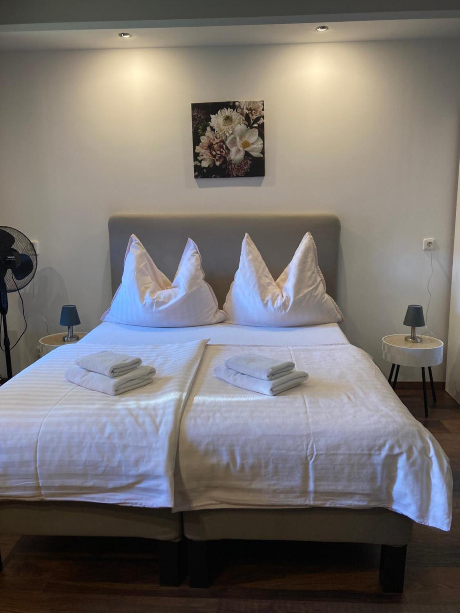 Guesthouse Mikulas Mikulov - Free Parking In The City Center Bagian luar foto
