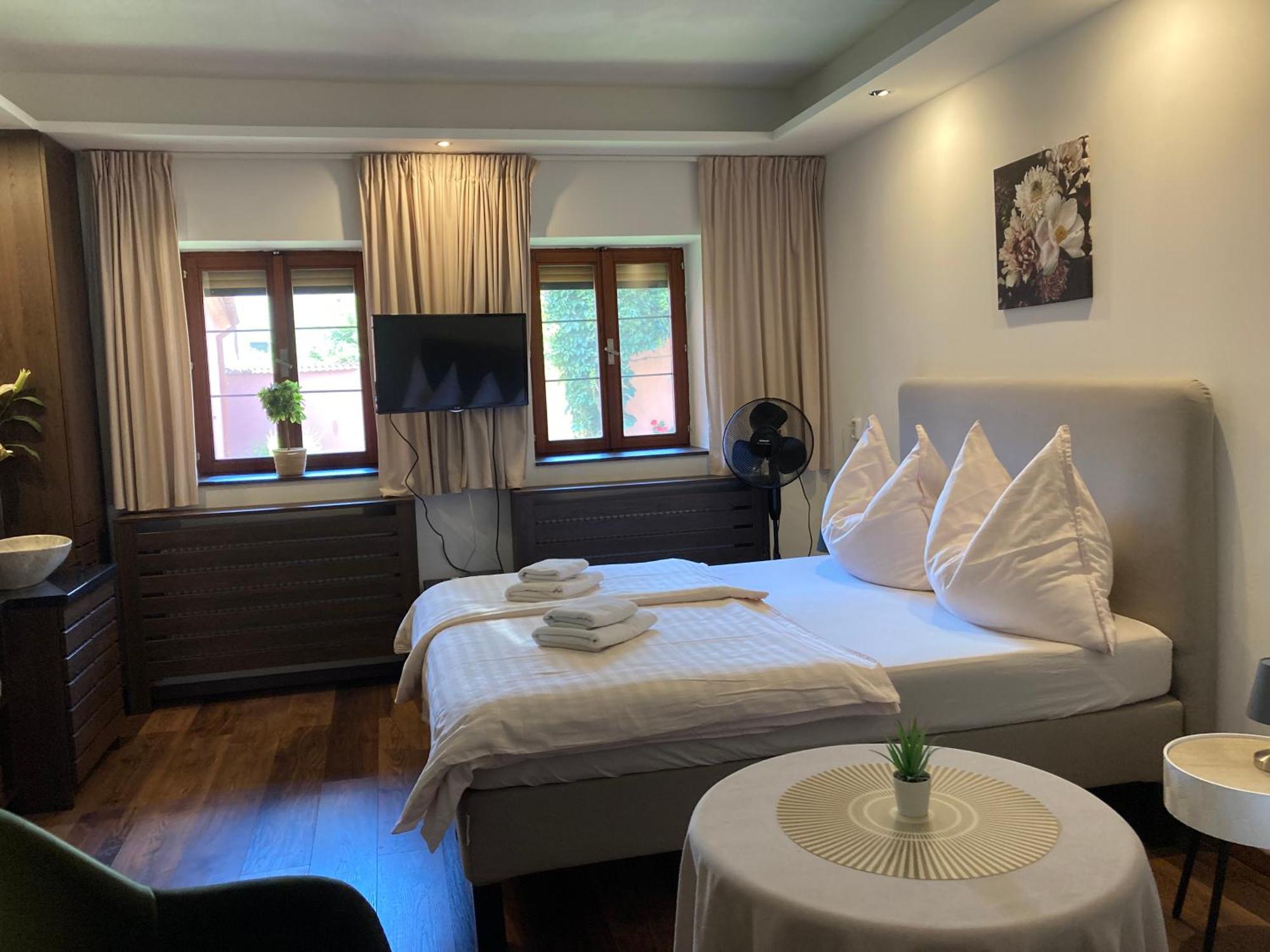 Guesthouse Mikulas Mikulov - Free Parking In The City Center Bagian luar foto